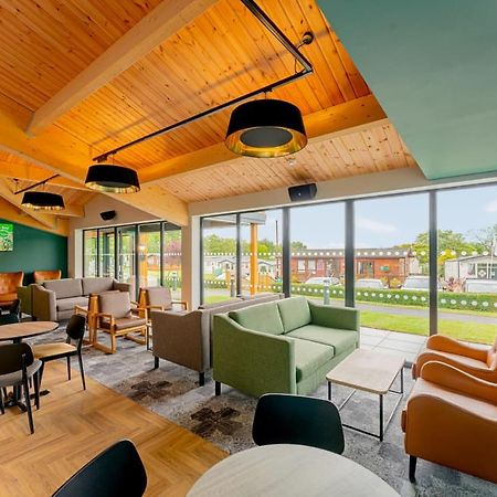 Coldingham Bay Leisure Park Hotel ภายนอก รูปภาพ